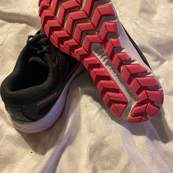 Saucony Women's VERSAFOAM Cohesion shoe - Picture 4 of 6